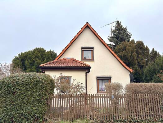 Einfamilienhaus zum Kauf 185.000 € 4 Zimmer 80 m² 617 m² Grundstück Frohe Zukunft Nord 06118