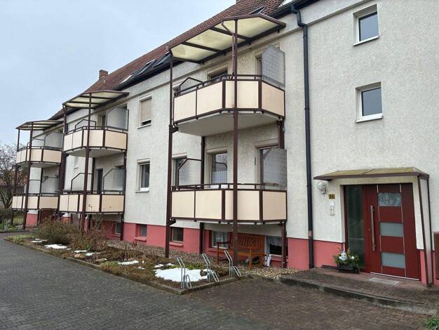 Wohnung zur Miete 650 € 4 Zimmer 94 m² 3. Geschoss frei ab 01.03.2026 Bahraer Straße 14 Althirschstein Hirschstein 01594