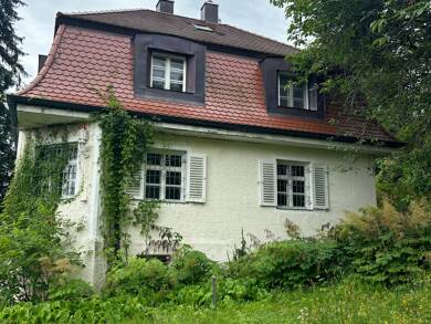 Villa zum Kauf provisionsfrei 890.000 € 6 Zimmer 123,5 m² 738 m² Grundstück frei ab sofort Sperberweg 1 Achdorf Landshut 84036