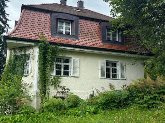 Villa zum Kauf provisionsfrei 890.000 € 6 Zimmer 123,5 m² 738 m² Grundstück frei ab sofort Sperberweg 1 Achdorf Landshut 84036