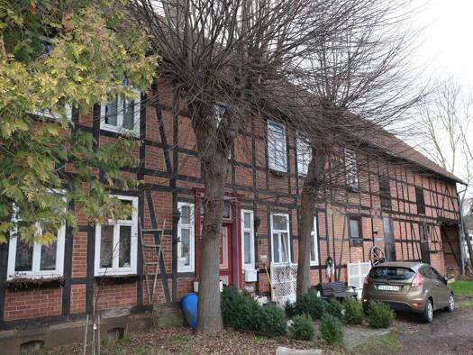 Einfamilienhaus zum Kauf 160.000 € 5 Zimmer 220 m² 2.610 m² Grundstück Bornhausen Seesen 38723