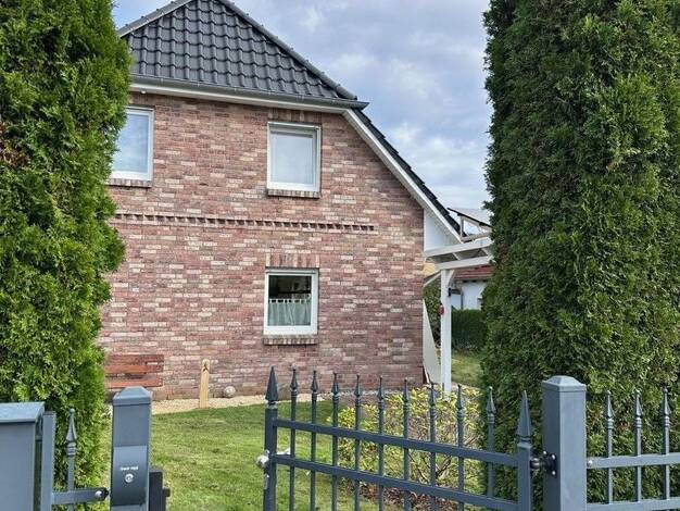 Einfamilienhaus zum Kauf provisionsfrei 890.000 € 8 Zimmer 130 m² 697 m² Grundstück Großziethen Schönefeld 12529