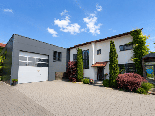 Einfamilienhaus zum Kauf 1.900.000 € 5 Zimmer 194,9 m² 1.700 m² Grundstück Backnang Backnang 71522