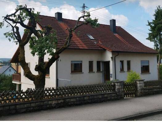 Einfamilienhaus zum Kauf provisionsfrei 310.000 € 8 Zimmer 150 m² 800 m² Grundstück frei ab sofort Neresheim Neresheim 73450