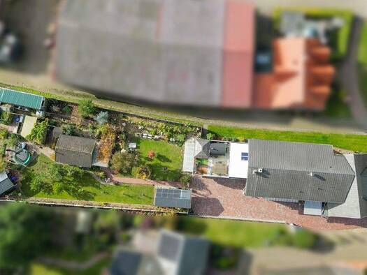 Mehrfamilienhaus zum Kauf provisionsfrei 450.000 € 11 Zimmer 397,5 m² 1.630 m² Grundstück Neuvrees Friesoythe / Neuvrees 26169