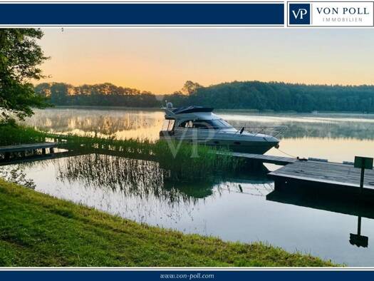 Villa zum Kauf 2.250.000 € 5 Zimmer 240 m² 17.794 m² Grundstück Strasen Wesenberg / Strasen 17255