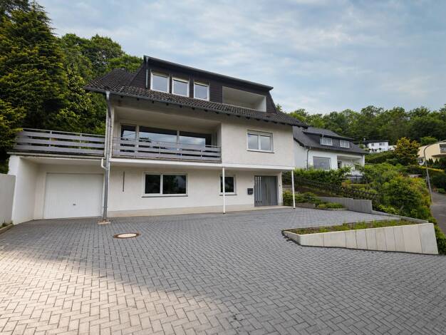 Einfamilienhaus zum Kauf 665.000 € 8 Zimmer 250 m² 1.345 m² Grundstück Remagen Remagen 53424