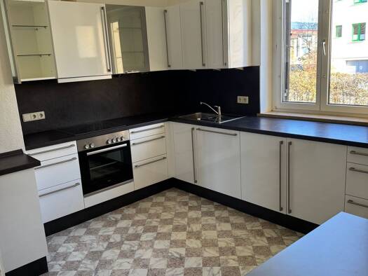 Wohnung zur Miete 1.150 € 2,5 Zimmer 76 m² Geschoss 2/3 frei ab sofort Murnau Murnau am Staffelsee 82418