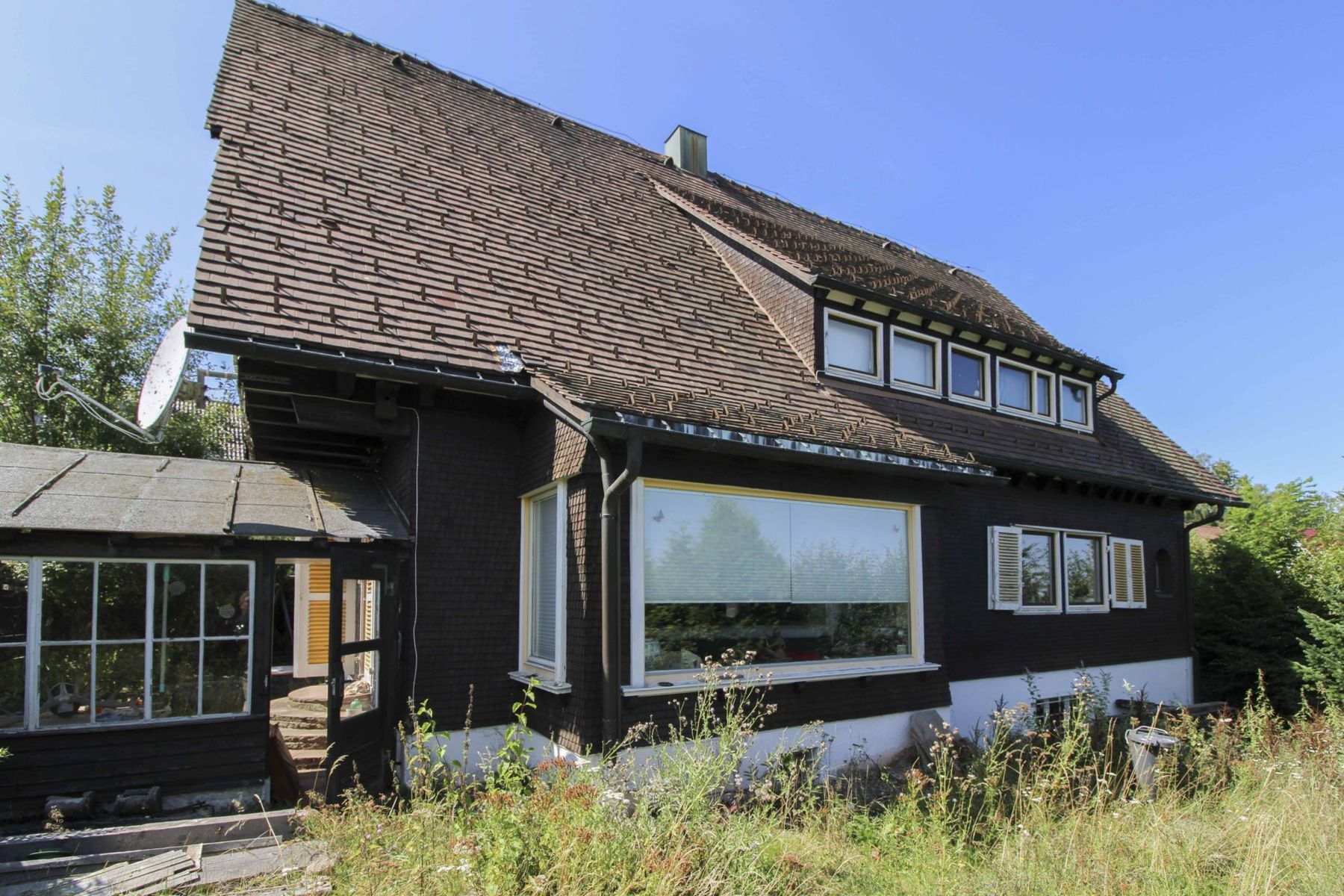 Einfamilienhaus zum Kauf 295.000 € 7 Zimmer 302,5 m²<br/>Wohnfläche 601,3 m²<br/>Grundstück Rodt Loßburg 72290