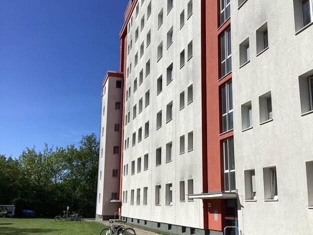 Wohnung zur Miete 661 € 2 Zimmer 57,6 m² 6. Geschoss frei ab 08.08.2026 Falkenseer Chaussee 204 Spandau Berlin 13589