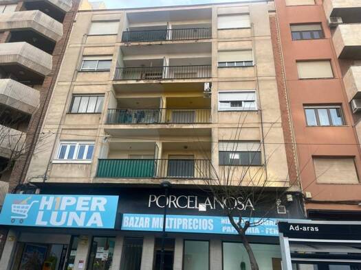 Wohnung zur Miete 550 € 2 Zimmer 90 m² 3. Geschoss Almansa 02640