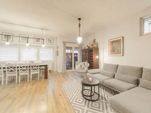 Mehrfamilienhaus zum Kauf 997.000 € 9 Zimmer 262,9 m² 411 m² Grundstück Beihingen Freiberg 71691