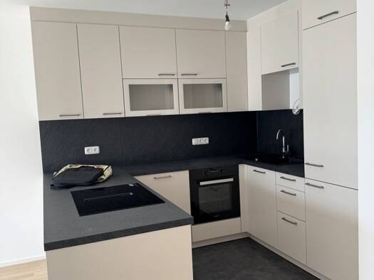 Wohnung zur Miete 1.200 € 4 Zimmer 87,4 m² 1. Geschoss Burghausen Burghausen 84489