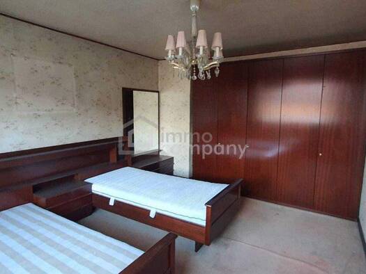 Haus zum Kauf 230.000 € 4 Zimmer 300 m² Grundstück Poysdorf 2170