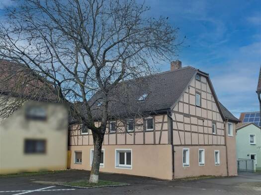 Haus zum Kauf 190.000 € 8 Zimmer 221,7 m² Marktbergel Marktbergel 91613