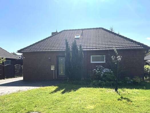 Einfamilienhaus zum Kauf 235.000 € 4 Zimmer 106,2 m² 596 m² Grundstück Fedderwarden Wilhelmshaven 26388