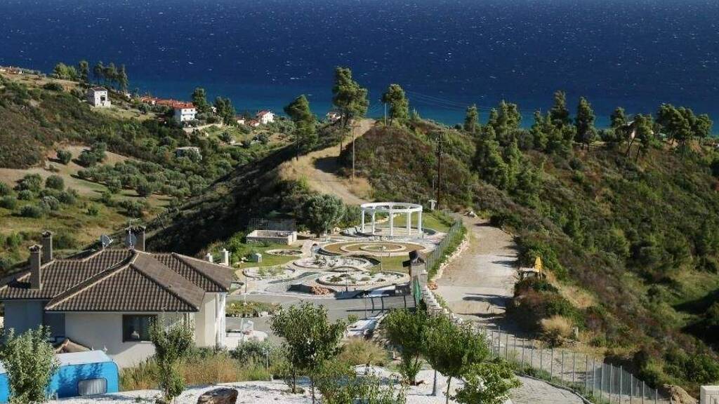 Haus zum Kauf 980.000 € 600 m² 6.500 m² Grundstück Nea Skioni 63077