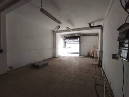 Verkaufsfläche zur Miete 600 € 135 m² Verkaufsfläche Reus 43205