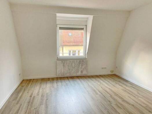 Wohnung zur Miete 700 € 3 Zimmer 66 m² 3. Geschoss frei ab sofort Siebenkeesstr. 15 Steinbühl Nürnberg 90459