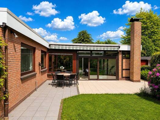 Bungalow zum Kauf 335.000 € 6 Zimmer 150 m² 1.172 m² Grundstück Brake Brake 26919