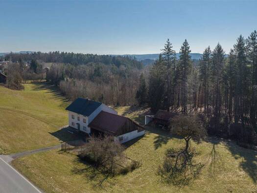 Grundstück zum Kauf 650.000 € 12.727 m² Grundstück Hacklberg Passau 94034
