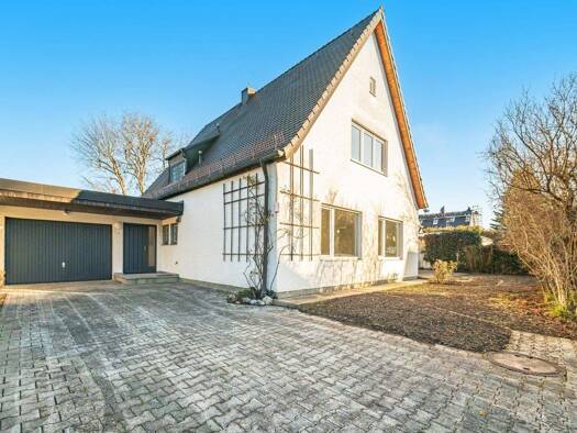 Einfamilienhaus zur Miete 4.200 € 6 Zimmer 210 m² 859 m² Grundstück Grünwald 82031