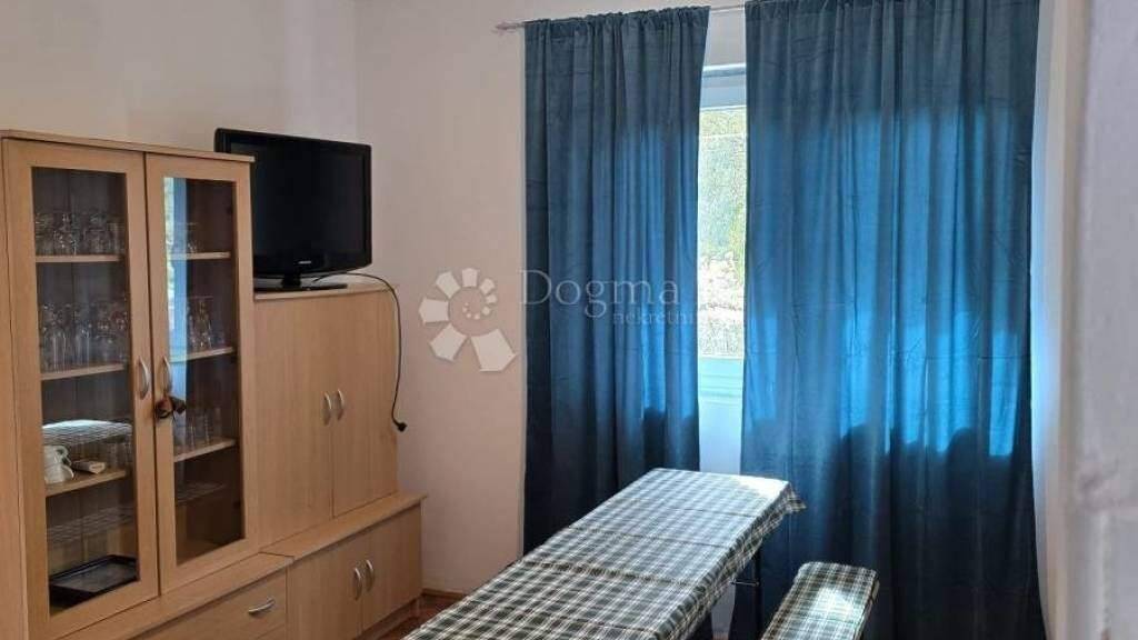 Haus zur Miete 270 € 8 Zimmer 250 m² Vinodolska opcina