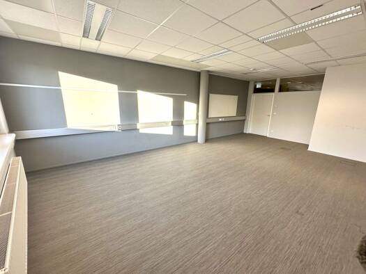 Büro zur Miete 1.100 € 3 Zimmer Straßganger Straße Straßgang Graz 8054