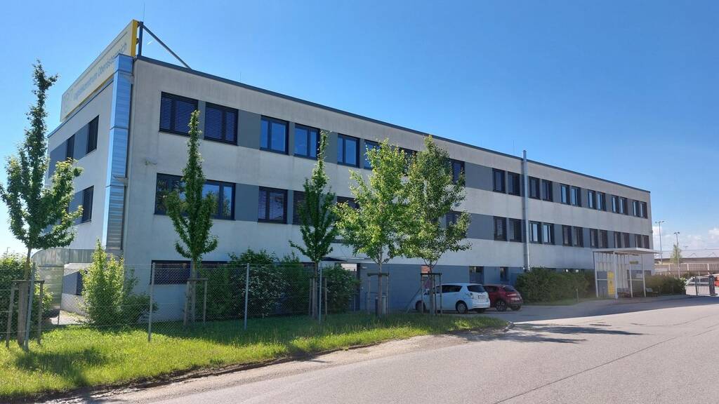 Bürogebäude zur Miete 3.300 € 377 m² Bürofläche Allhaming 4511