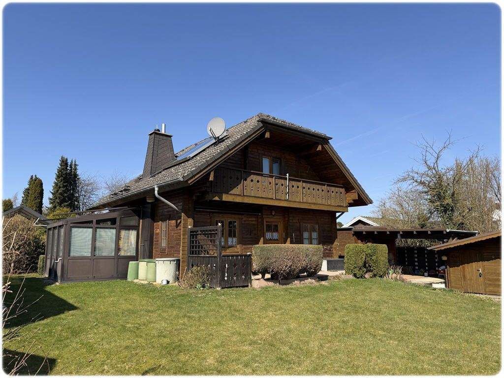 Immobilie in Vöhl - Gepflegtes Wohnblockhaus mit Wintergarten und großem Grundstück! - Bild 0