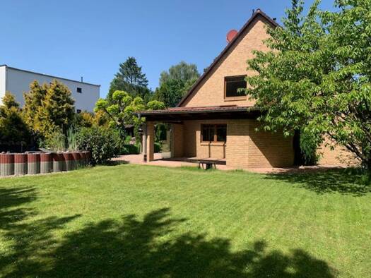 Einfamilienhaus zum Kauf provisionsfrei 640.000 € 7 Zimmer 225 m² 1.268 m² Grundstück Dedenhausen Uetze 31311