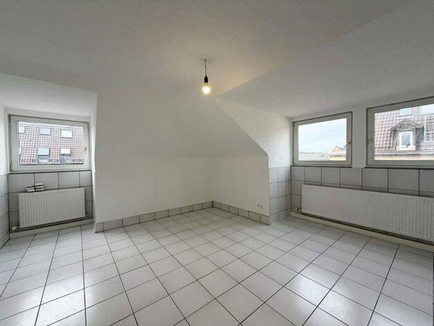 Wohnung zur Miete 1.050 € 4 Zimmer 68 m² 5. Geschoss Bad Cannstatt Stuttgart 70372