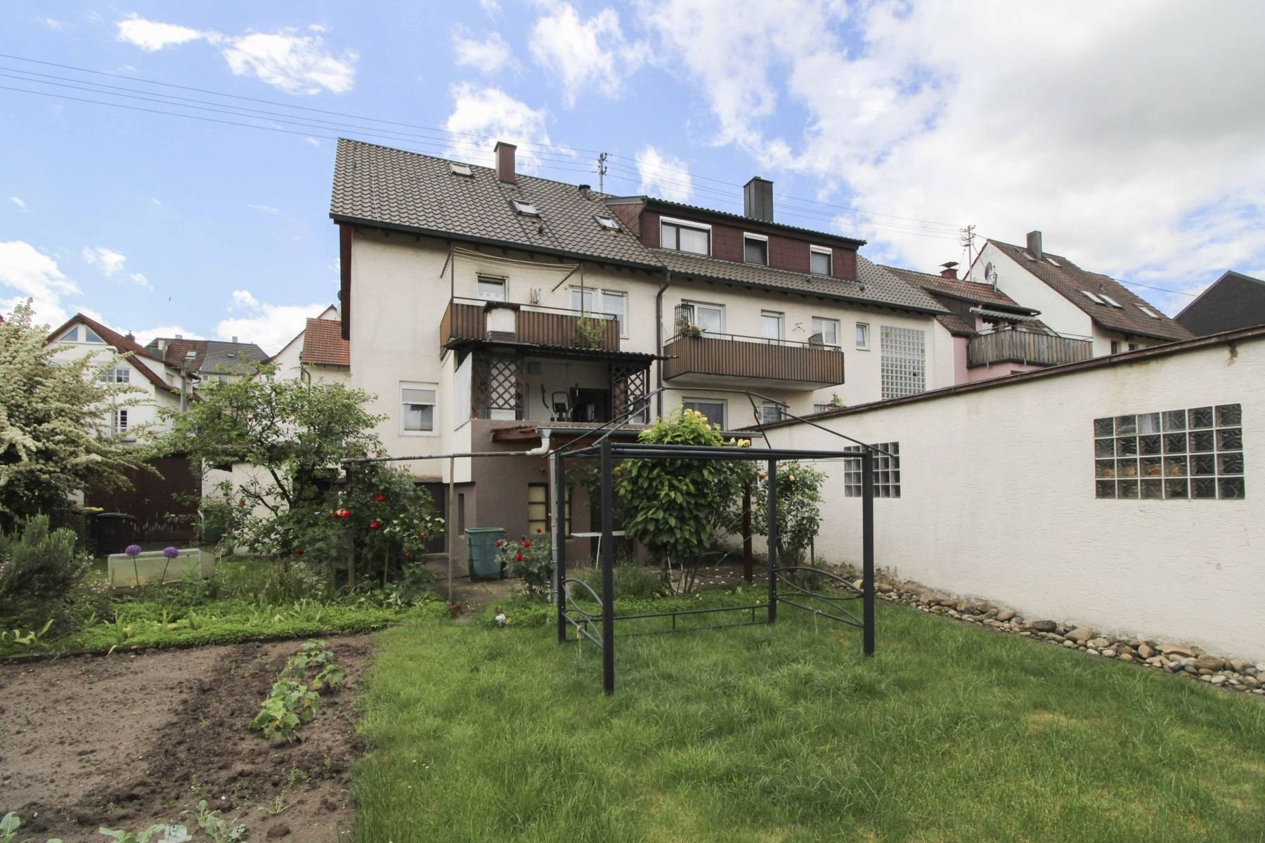 Mehrfamilienhaus zum Kauf als Kapitalanlage geeignet 1.150.000 € 19 Zimmer 393 m²<br/>Wohnfläche 605,1 m²<br/>Grundstück Benningen am Neckar 71726