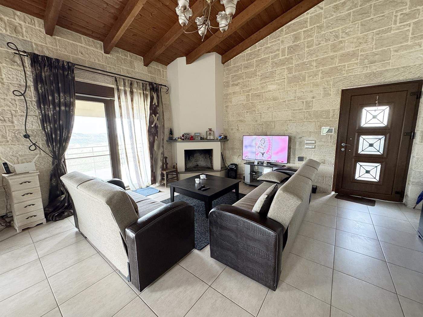 Immobilie in Schwaikheim - Aus Stein errichtetes Landgut - Bild 2