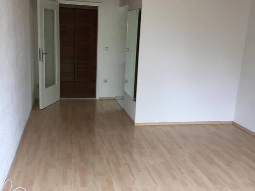 Wohnung zur Miete 510 € 1 Zimmer 30 m² Geschoss -2/3 frei ab 01.10.2026 Trudering-Riem München 81827