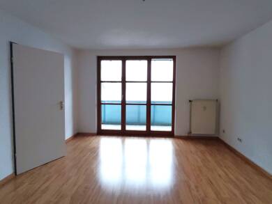 Wohnung zur Miete 330 € 2 Zimmer 59,6 m² 3. Geschoss Willy-Brandt-Str. 10 Chrieschwitz Plauen 08529