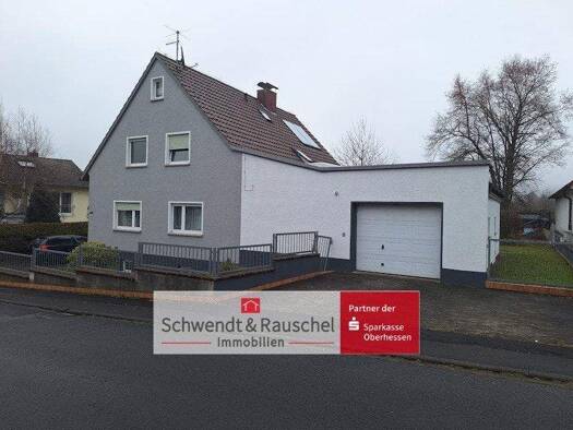 Mehrfamilienhaus zum Kauf 329.000 € 8 Zimmer 153,5 m² 970 m² Grundstück Herbstein 36358