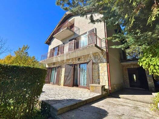 Haus zum Kauf 270.000 € 5 Zimmer 300 m² Grizane-Belgrad, Vinodolska Opcina Grižane-Belgrad