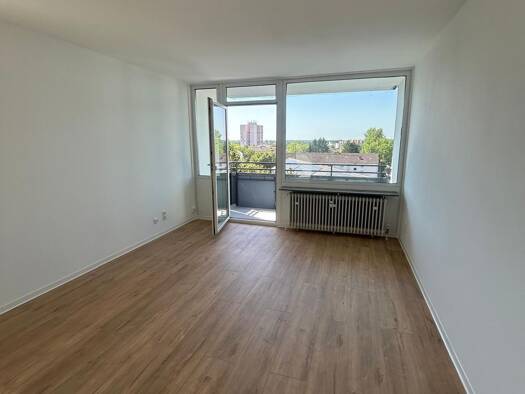 Wohnung zur Miete 1.050 € 3 Zimmer 77 m² 4. Geschoss Schillerstraße 11 Bischofsheim Maintal 63477