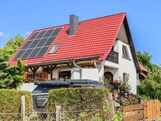 Einfamilienhaus zum Kauf 239.500 € 6 Zimmer 101,4 m² 550 m² Grundstück frei ab 31.08.2026 Neuwallwitz Geringswalde 09326