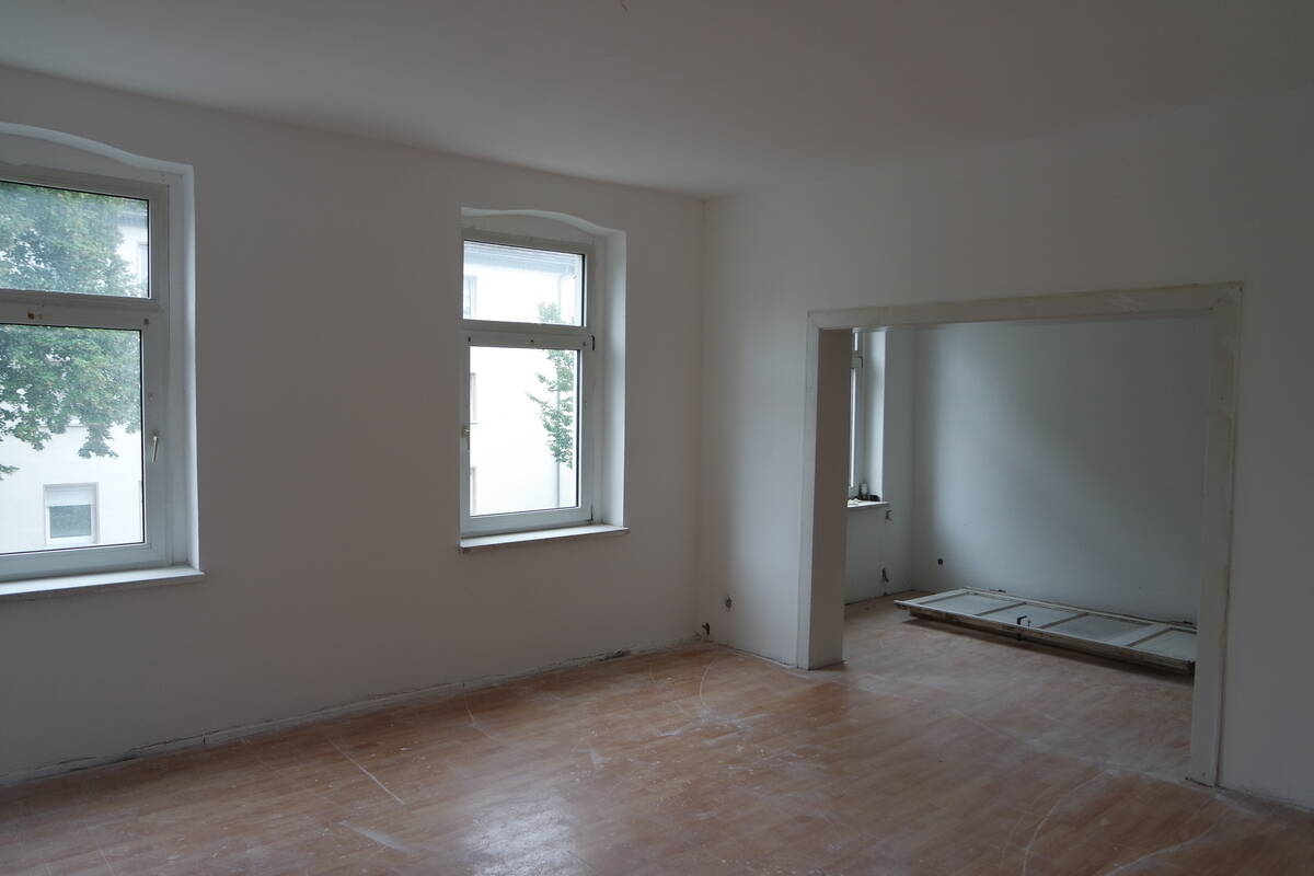 Immobilie in Zeitz - Zeitz, Wohn- u. Geschäftshaus mit befahrbarem Grundstück, ruhige Lage -  Achtung! Preissenkung - Bild 3