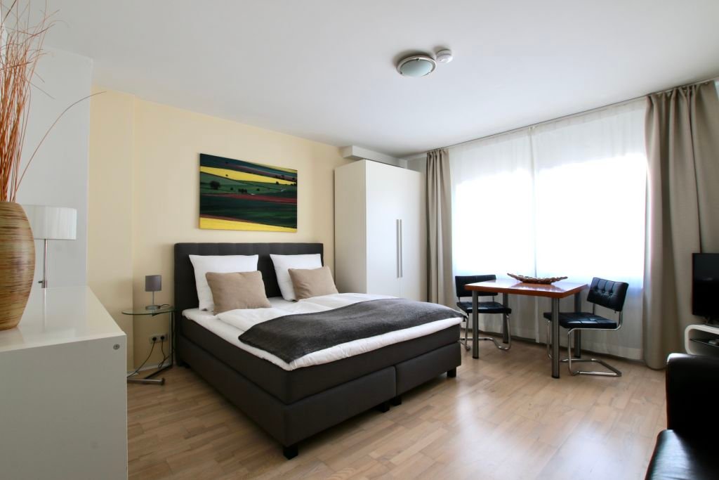 Wohnung zur Miete Wohnen auf Zeit 2.015 € 2 Zimmer 32 m²<br/>Wohnfläche 19.09.2024<br/>Verfügbarkeit Bismarckstraße Neustadt - Nord Köln 50672