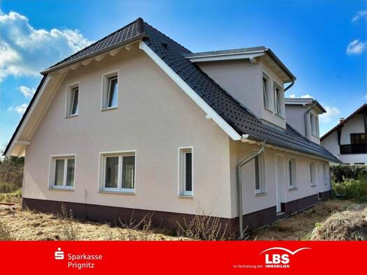 Wohnanlage zum Kauf - Erstbezug als Kapitalanlage geeignet 1.120.000 € 16 Zimmer 541 m² 2.600 m² Grundstück Nitzow Havelberg 39539