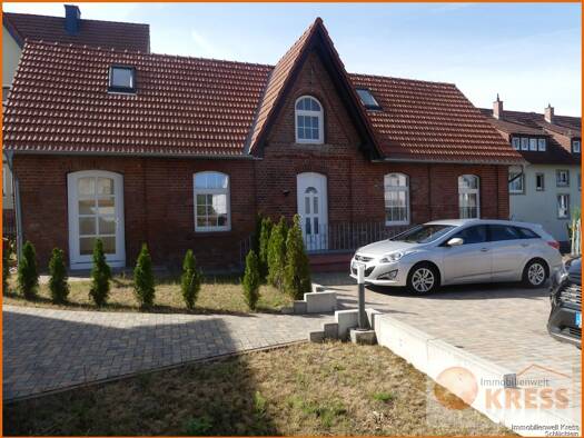 Wohnung zur Miete 860 € 2 Zimmer 82 m² EG Schlüchtern Schlüchtern 36381