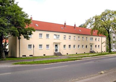 Wohnung zur Miete 539 € 2 Zimmer 64,5 m² 1. Geschoss Kaiserswerther Straße 205 Huckingen Duisburg 47259