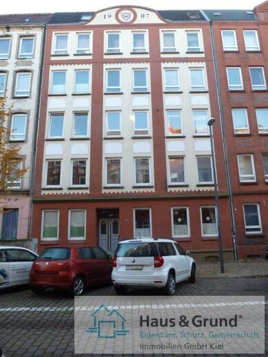 Wohnung zur Miete 220 € 1 Zimmer 17,4 m² Dachgeschoss frei ab 01.08.2025 Südfriedhof Bezirk 5 Kiel 24114