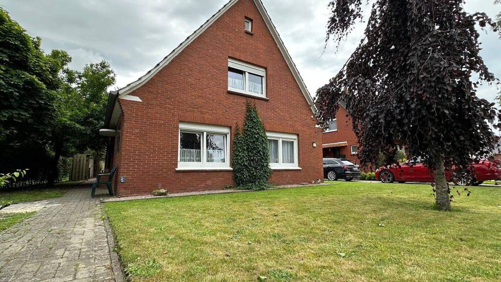 Mehrfamilienhaus zum Kauf 225.000 € 5 Zimmer 170 m² 1.001 m² Grundstück Stapelmoor Weener 26826