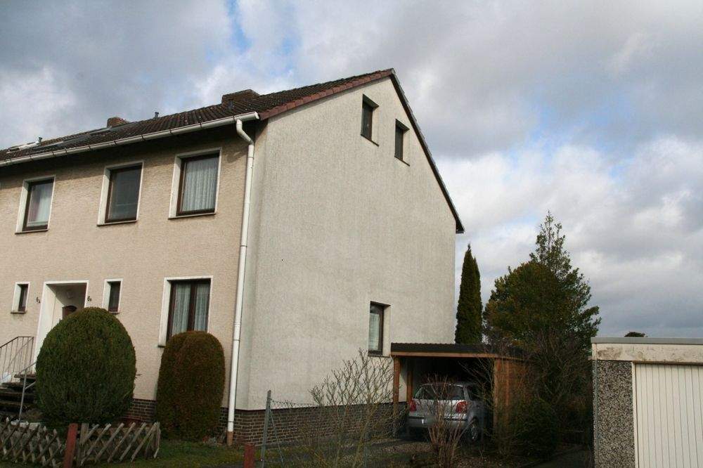 Immobilie in Wennigsen (Deister) - Fast wie ein Reihenhaus - Eigentumswohnung in Wennigsen-Bredenbeck + Garten, Terrasse und Carport ... !!! - Bild 1