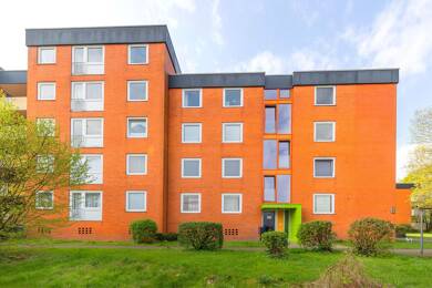 Wohnung zur Miete 699 € 3 Zimmer 73,6 m² 1. Geschoss frei ab 01.09.2025 Greyerstr. 4 Uelzen Uelzen 29525