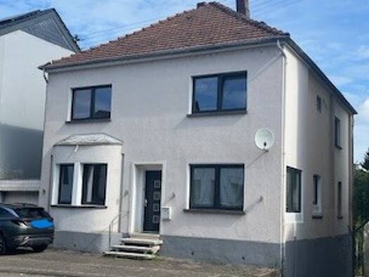 Einfamilienhaus zum Kauf 159.000 € 5 Zimmer 160 m² 1.043 m² Grundstück Eppelborn 66571